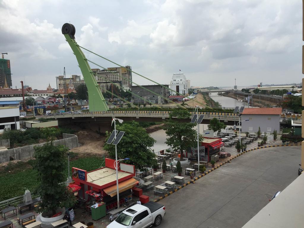 K9 Riverside Hotel Phnom Penh Luaran gambar